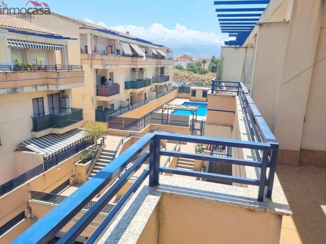 2 makuuhuone Kattohuoneisto vuokrattavana paikassa Gabia Grande, Las Gabias mukana uima-altaan 
autotalli - 650 € (Ref: 8245745)