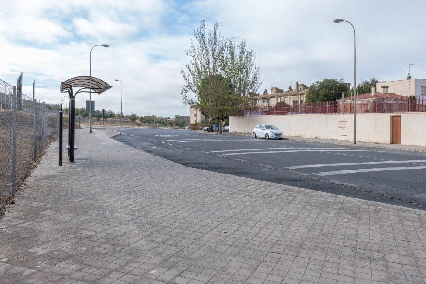 3 soveværelse Lejlighed til leje i Granada by med swimmingpool - € 250 (Ref: 8289531)