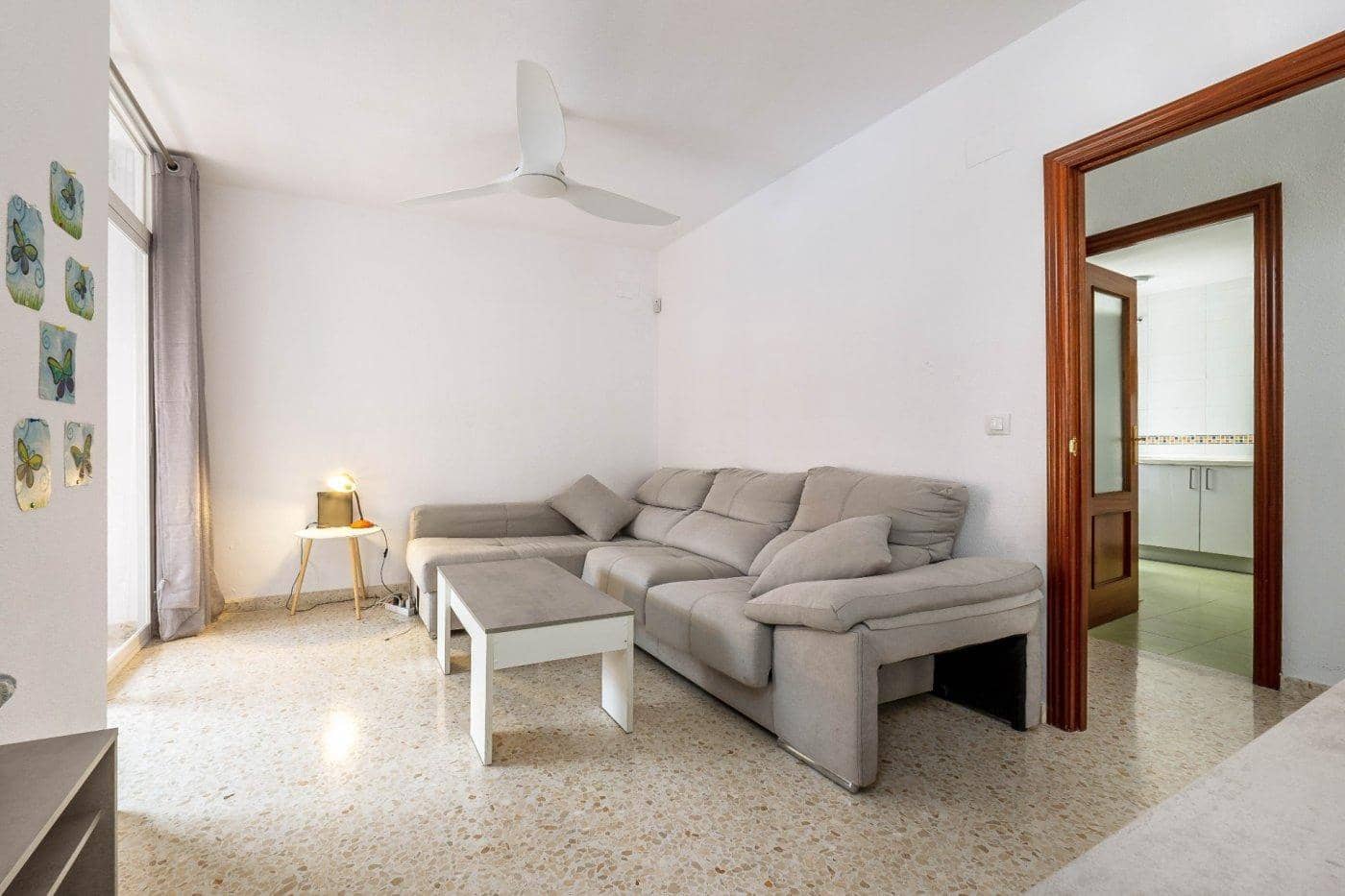 3 soveværelse Lejlighed til leje i Granada by med swimmingpool - € 250 (Ref: 8289531)