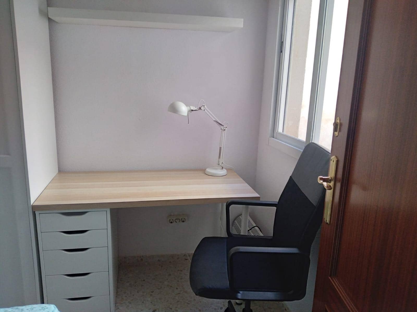 3 soveværelse Lejlighed til leje i Granada by med swimmingpool - € 250 (Ref: 8289531)