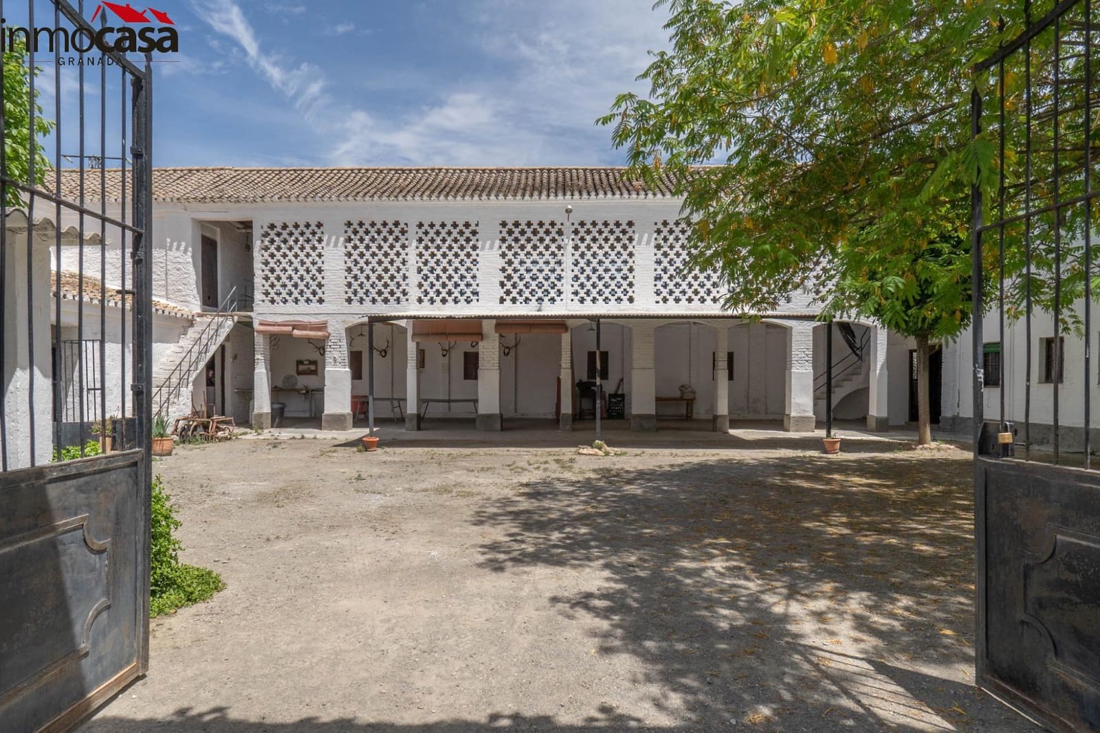 12 soverom Villa til salgs i Santa Fe med svømmebasseng - € 1 650 000 (Ref: 8298130)