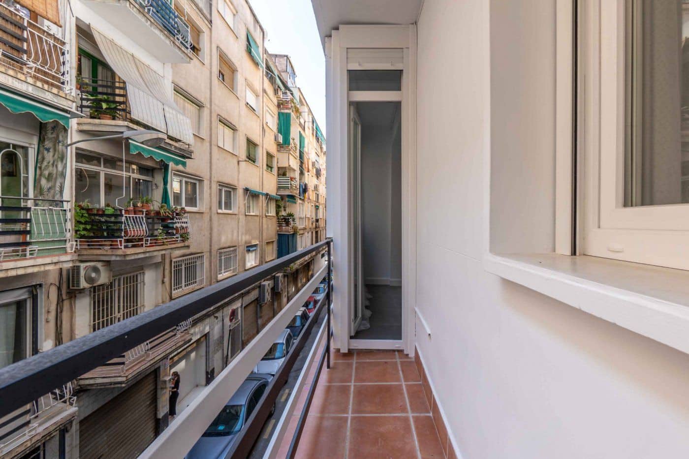 3 sovrum Lägenhet att hyra i Granada stad - 300 € (Ref: 8316174)