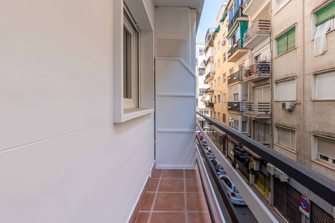 3 sovrum Lägenhet att hyra i Granada stad - 300 € (Ref: 8316174)