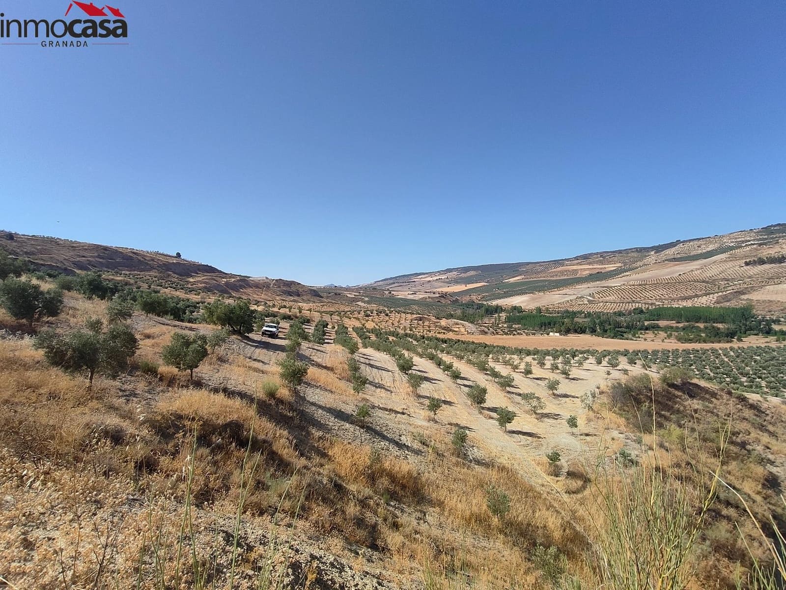 Grunde uden byggetilladelser til salg i Cacin - € 298.000 (Ref: 8419736)