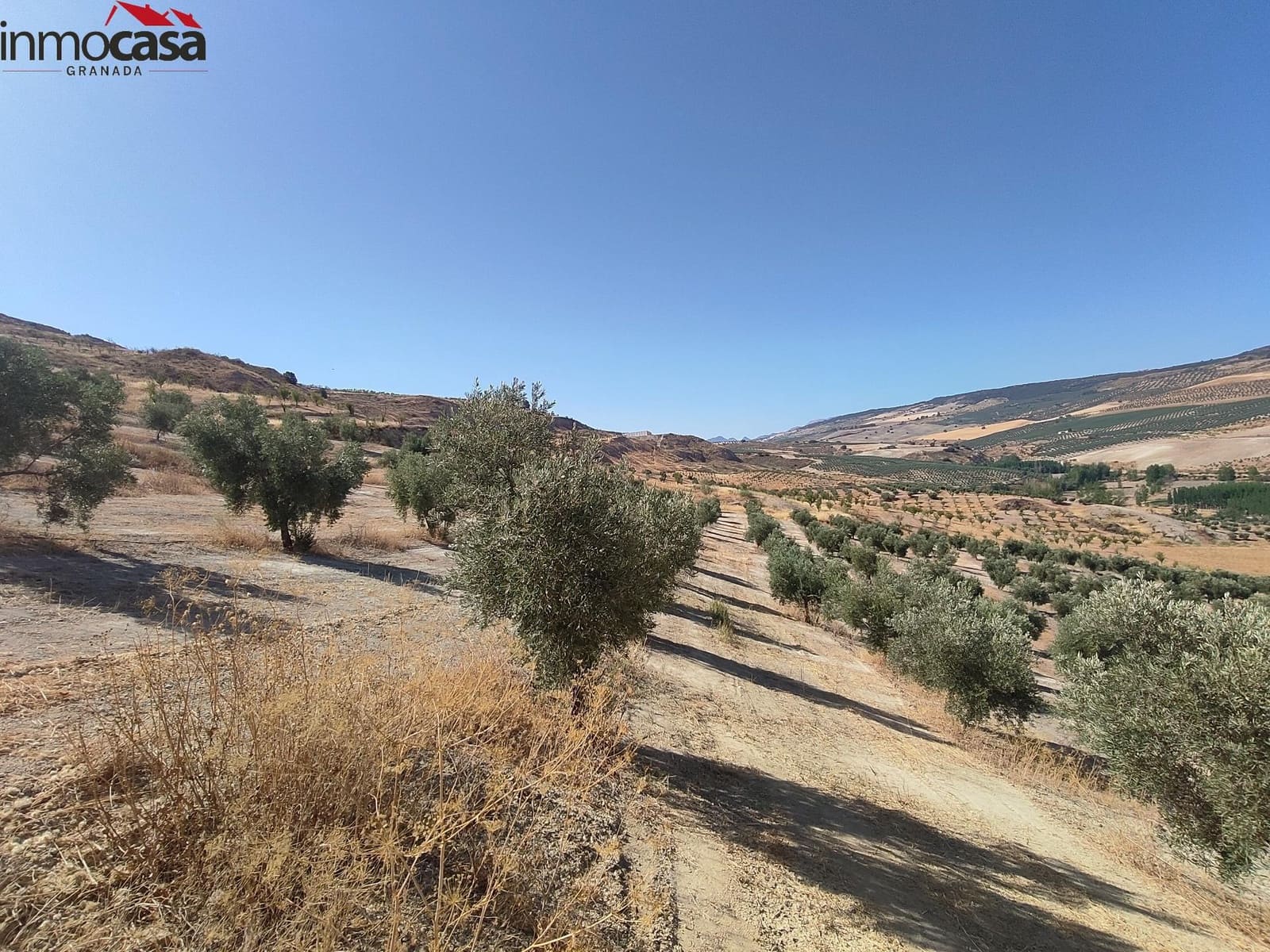 Grunde uden byggetilladelser til salg i Cacin - € 298.000 (Ref: 8419736)