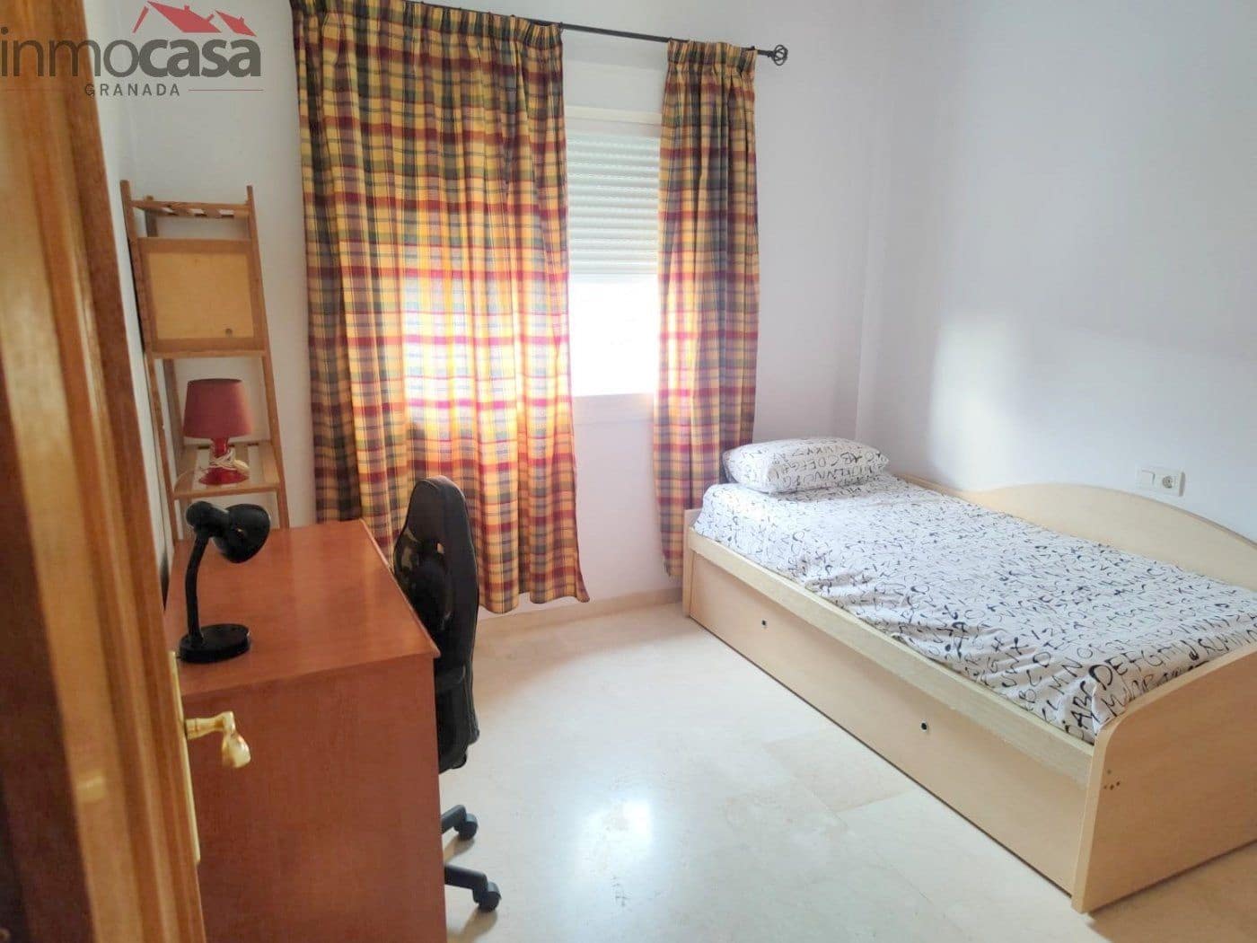 Piso de 2 habitaciones en Armilla en alquiler con garaje - 620 € (Ref: 8423546)