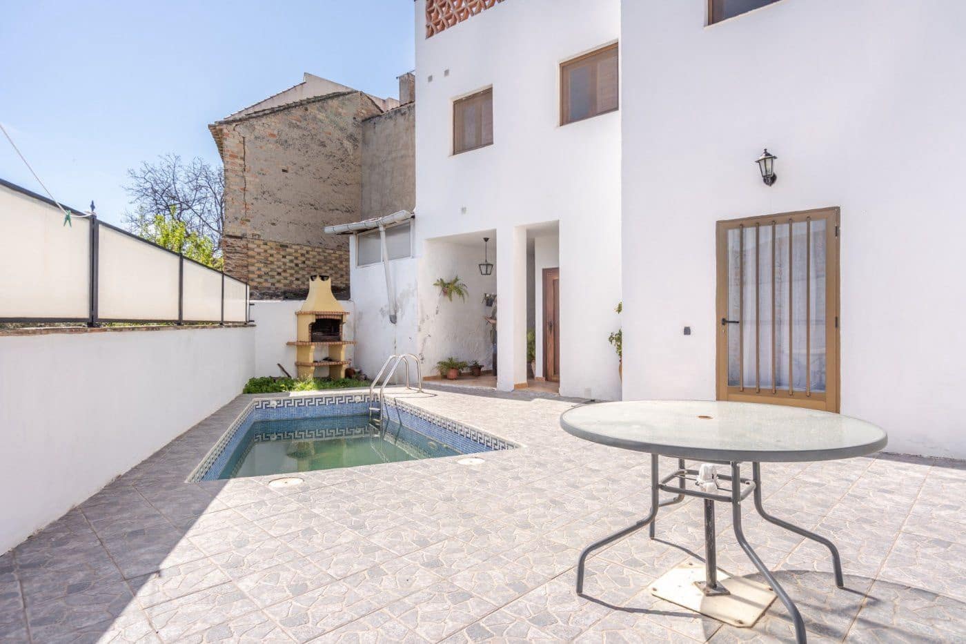 4 soveværelse Lejlighed til salg i El Pinar med swimmingpool - € 259.900 (Ref: 8428733)