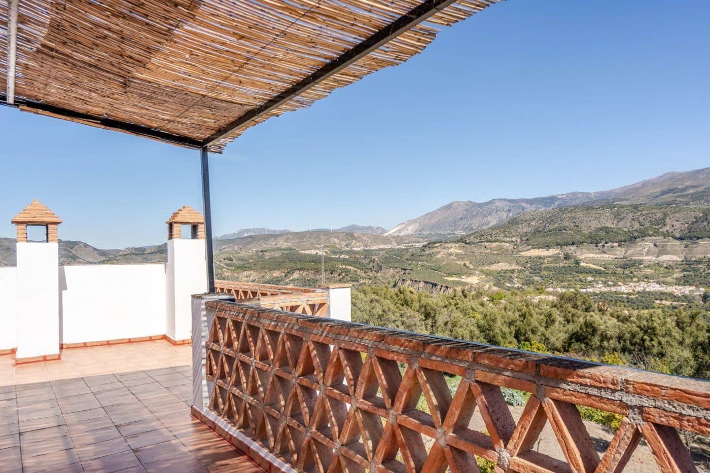 4 slaapkamer Appartement te koop in El Pinar met zwembad - € 259.900 (Ref: 8428733)