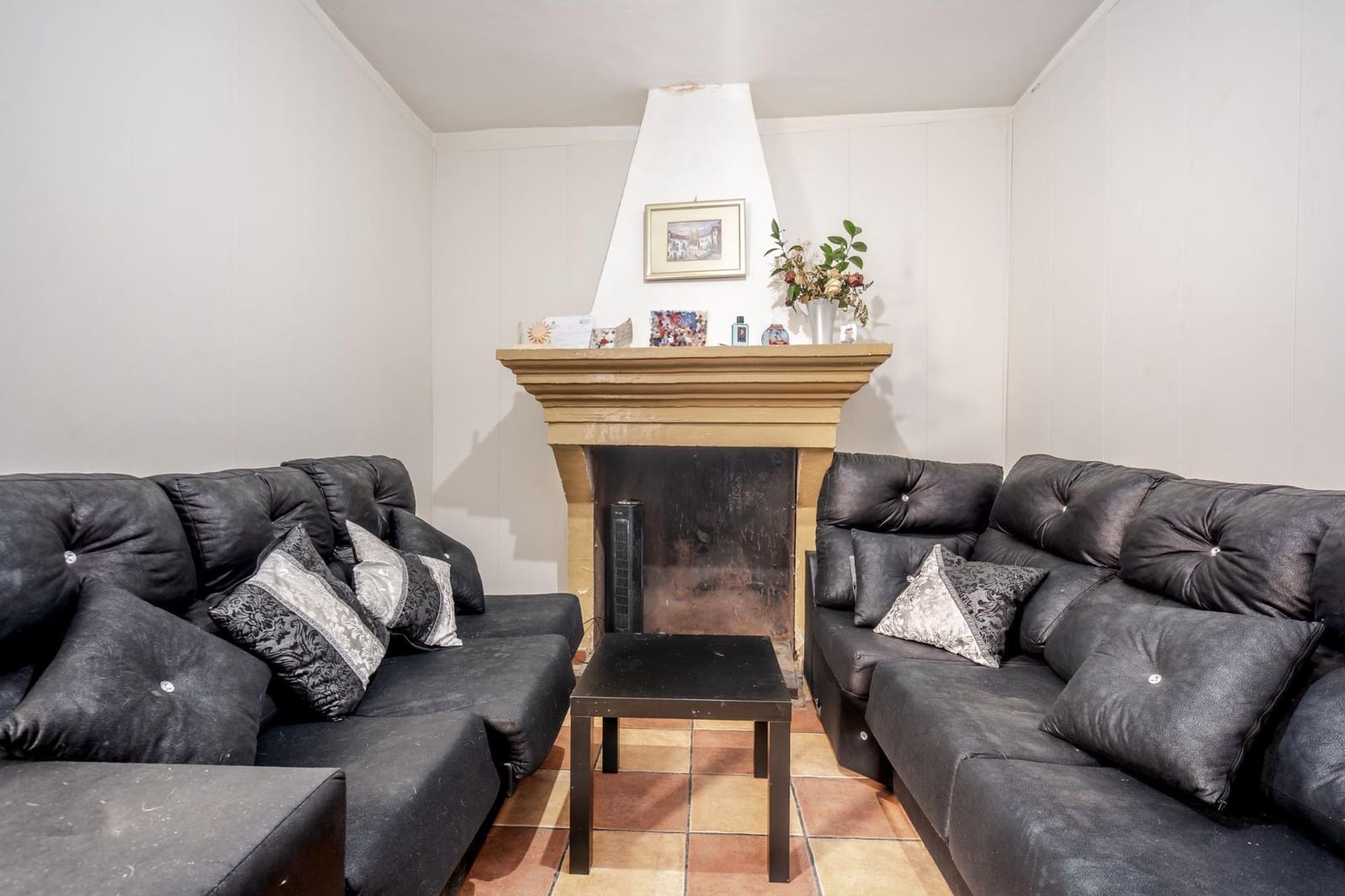 4 slaapkamer Appartement te koop in El Pinar met zwembad - € 259.900 (Ref: 8428733)