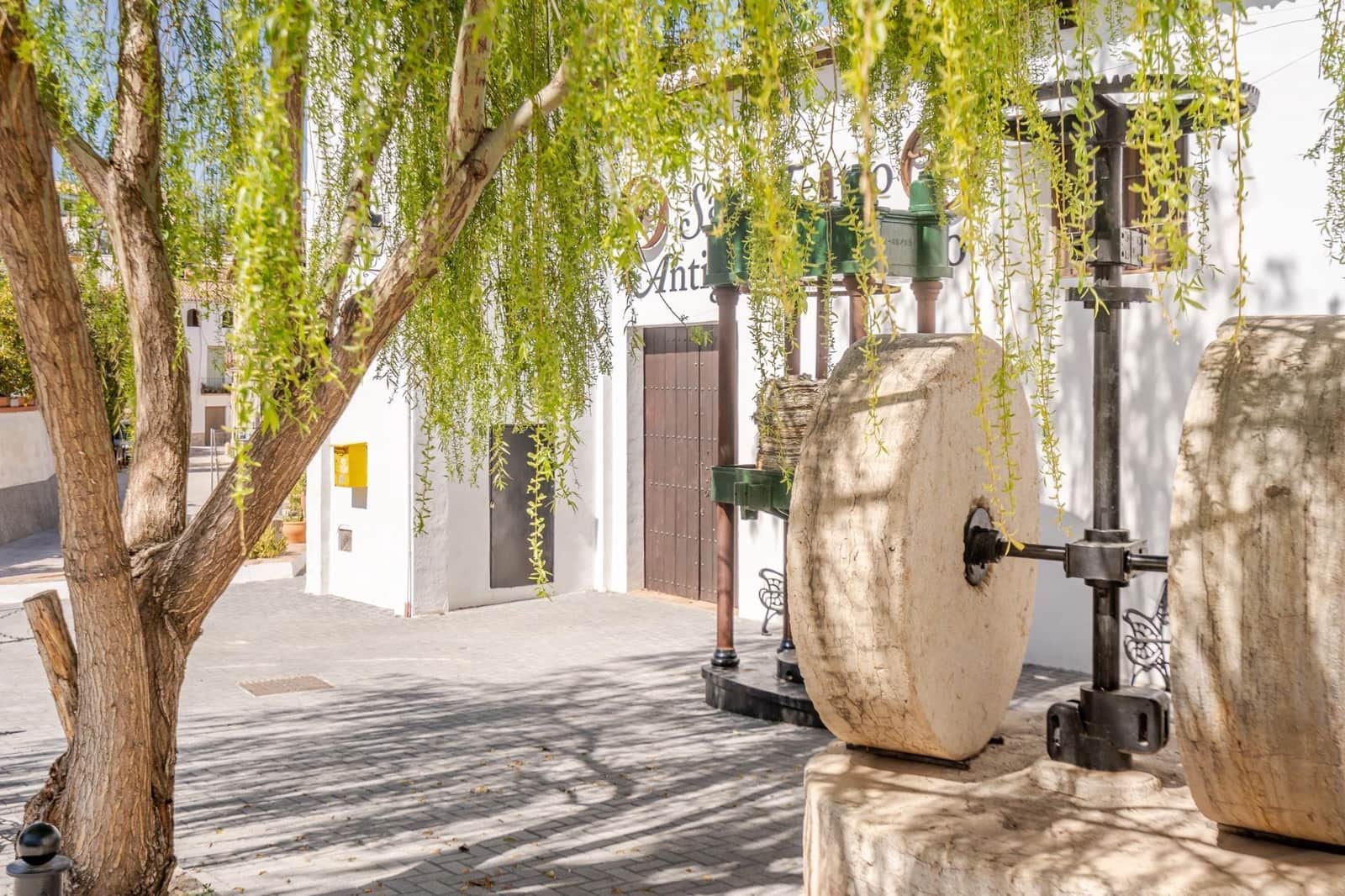 4 slaapkamer Appartement te koop in El Pinar met zwembad - € 259.900 (Ref: 8428733)
