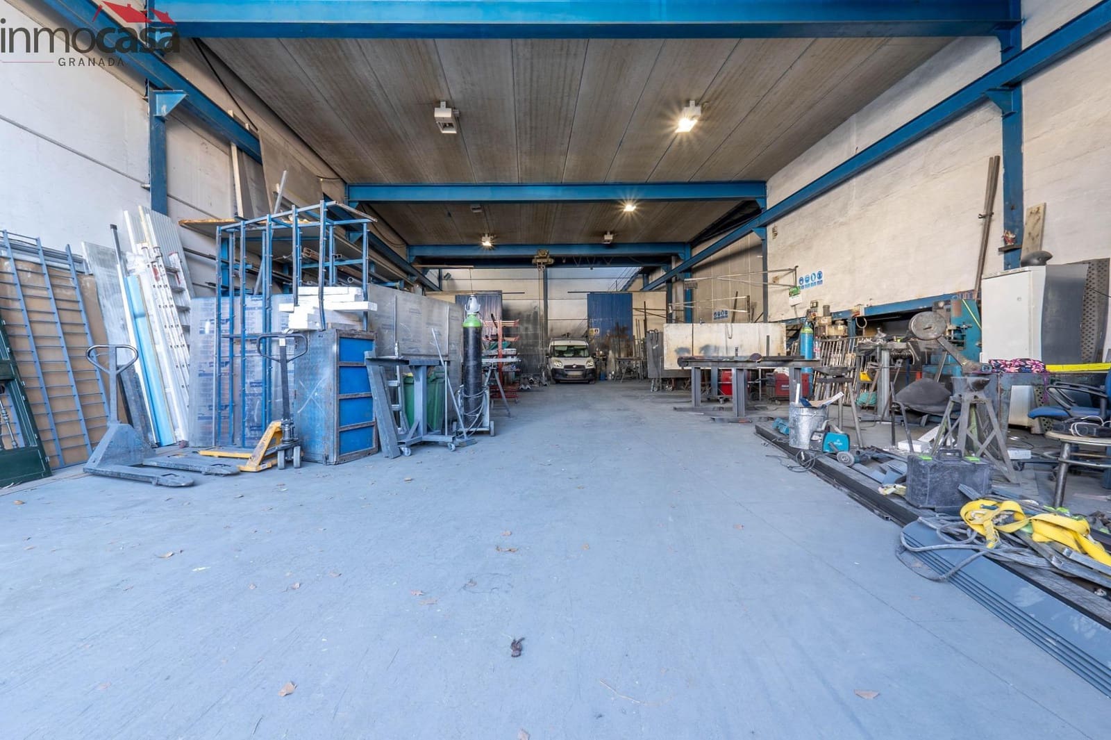 Empresa para venda em Churriana de la Vega - 450 000 € (Ref: 8437075)