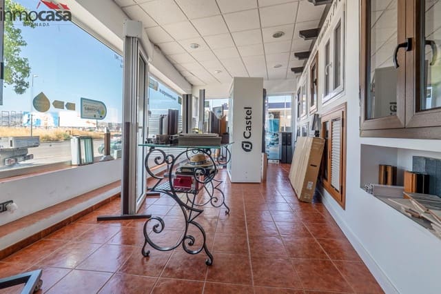 Empresa para venda em Churriana de la Vega - 450 000 € (Ref: 8437075)