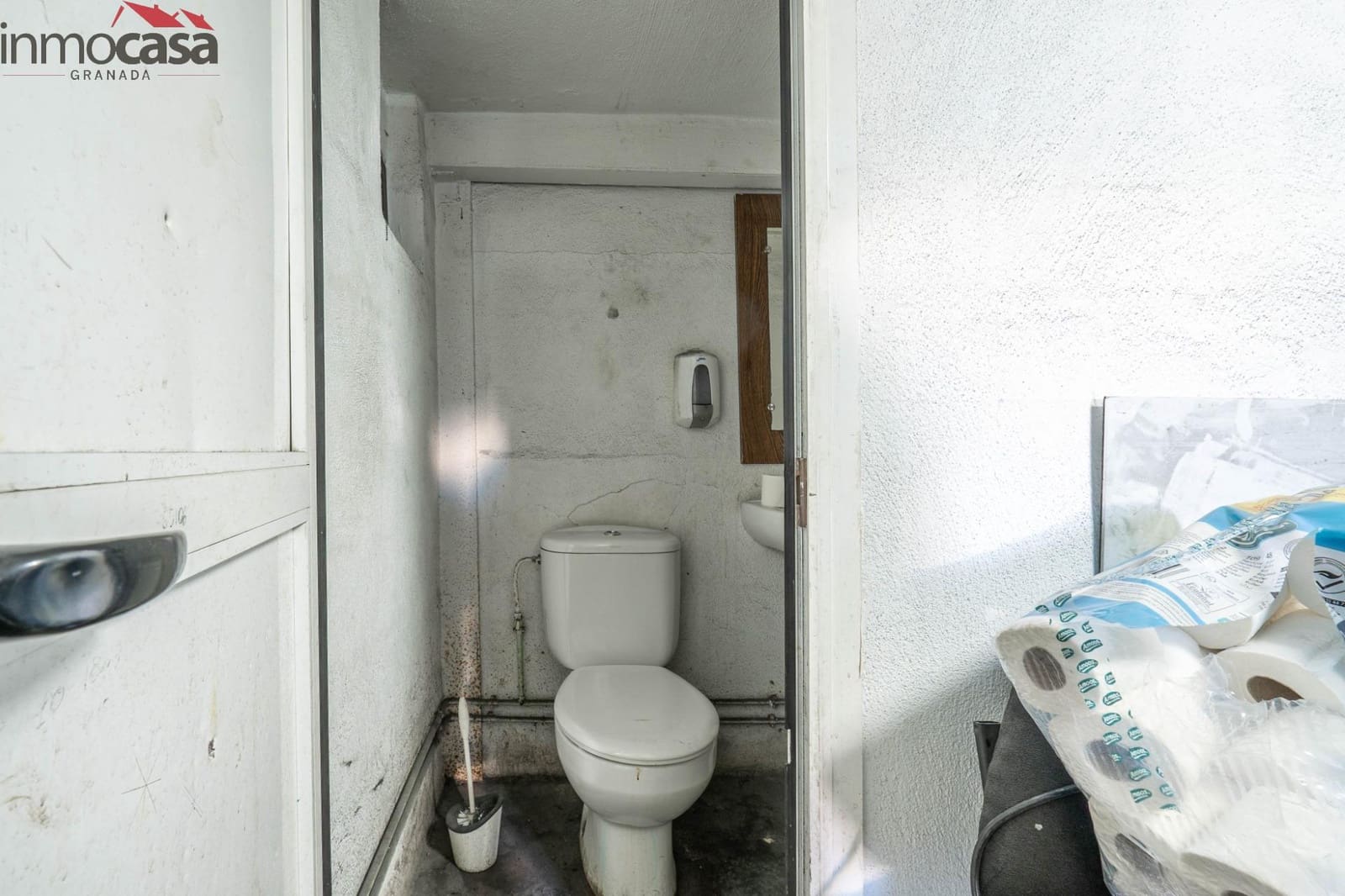 Empresa para venda em Churriana de la Vega - 450 000 € (Ref: 8437075)