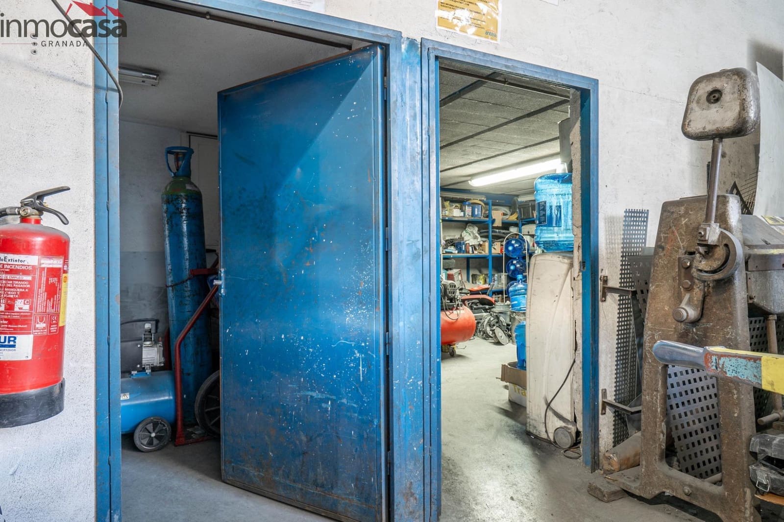 Empresa para venda em Churriana de la Vega - 450 000 € (Ref: 8437075)