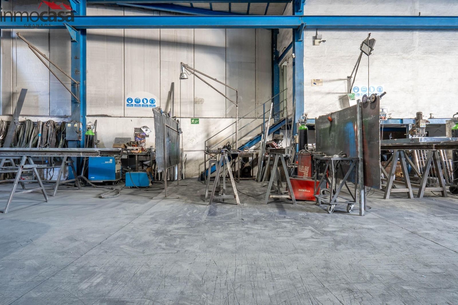 Empresa para venda em Churriana de la Vega - 450 000 € (Ref: 8437075)