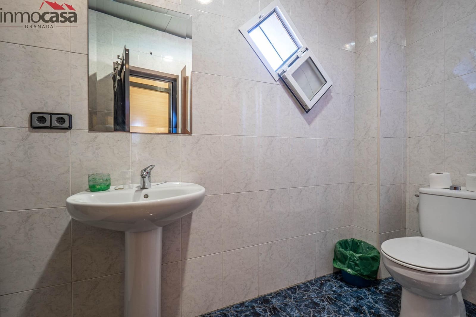 Empresa para venda em Churriana de la Vega - 450 000 € (Ref: 8437075)