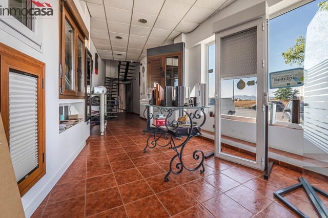 Empresa para venda em Churriana de la Vega - 450 000 € (Ref: 8437075)