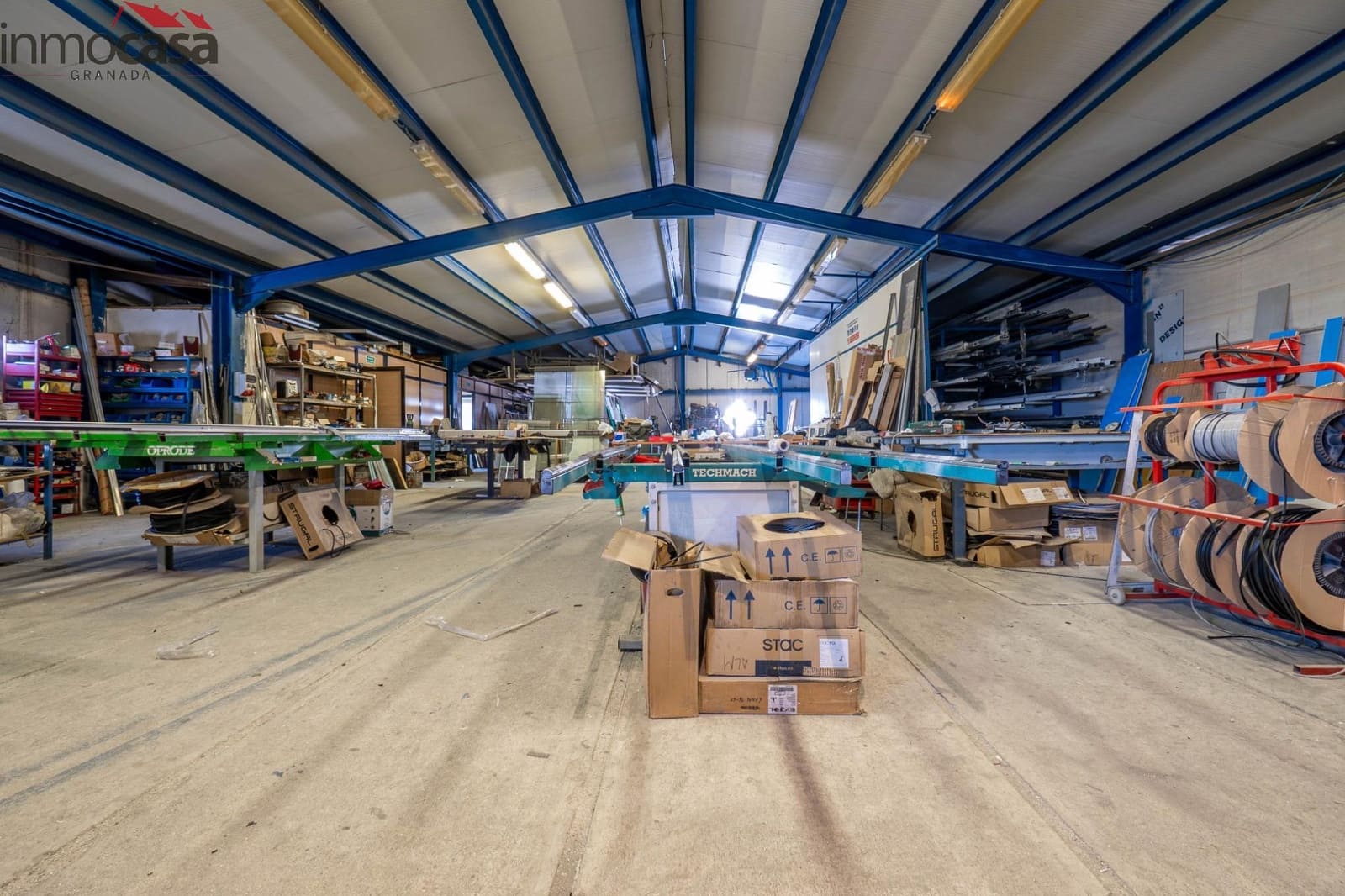 Empresa para venda em Churriana de la Vega - 450 000 € (Ref: 8437075)