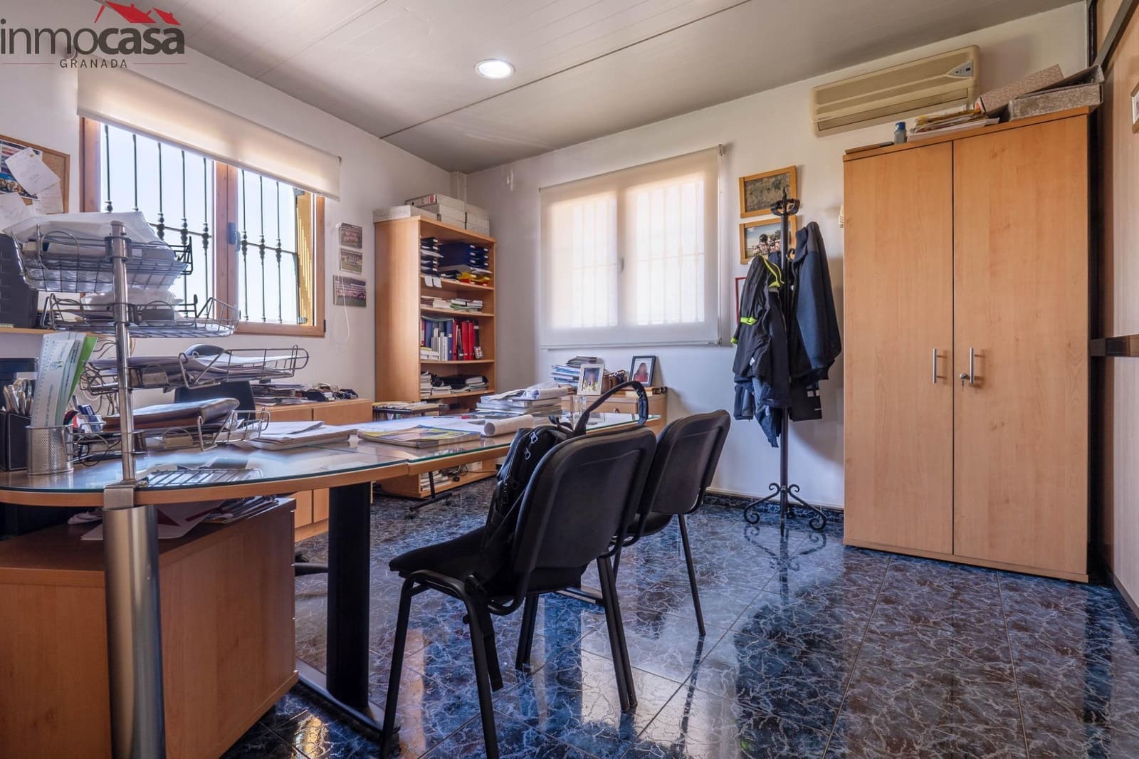 Empresa para venda em Churriana de la Vega - 450 000 € (Ref: 8437075)