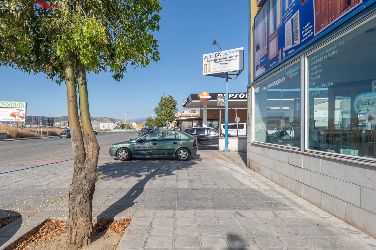 Empresa para venda em Churriana de la Vega - 450 000 € (Ref: 8437075)