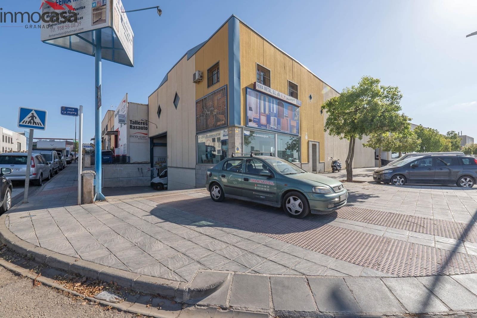 Empresa para venda em Churriana de la Vega - 450 000 € (Ref: 8437075)