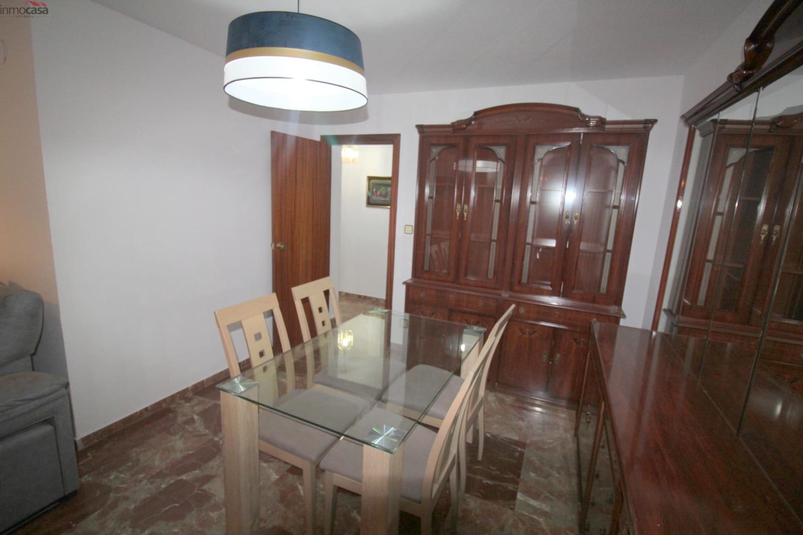 3 bedroom Flat for rent in Granada city with garage - € 800 (Ref: 8498790)