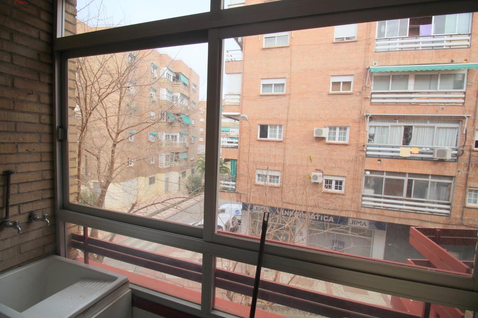 3 bedroom Flat for rent in Granada city with garage - € 800 (Ref: 8498790)