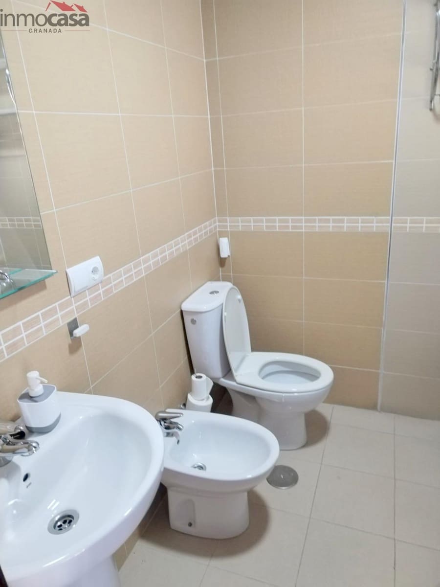 2 makuuhuone Asunto vuokrattavana paikassa Churriana de la Vega mukana 
autotalli - 700 € (Ref: 8505815)