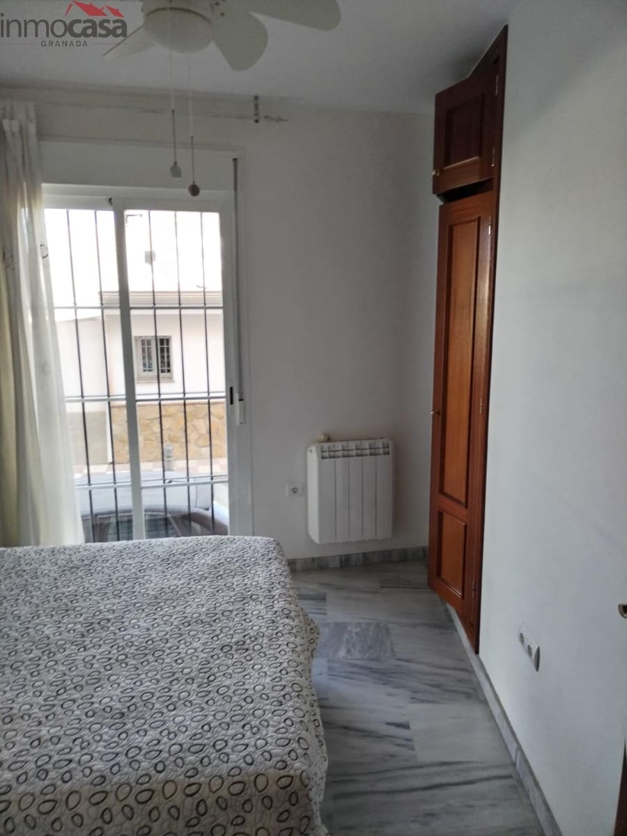 2 makuuhuone Asunto vuokrattavana paikassa Churriana de la Vega mukana 
autotalli - 700 € (Ref: 8505815)