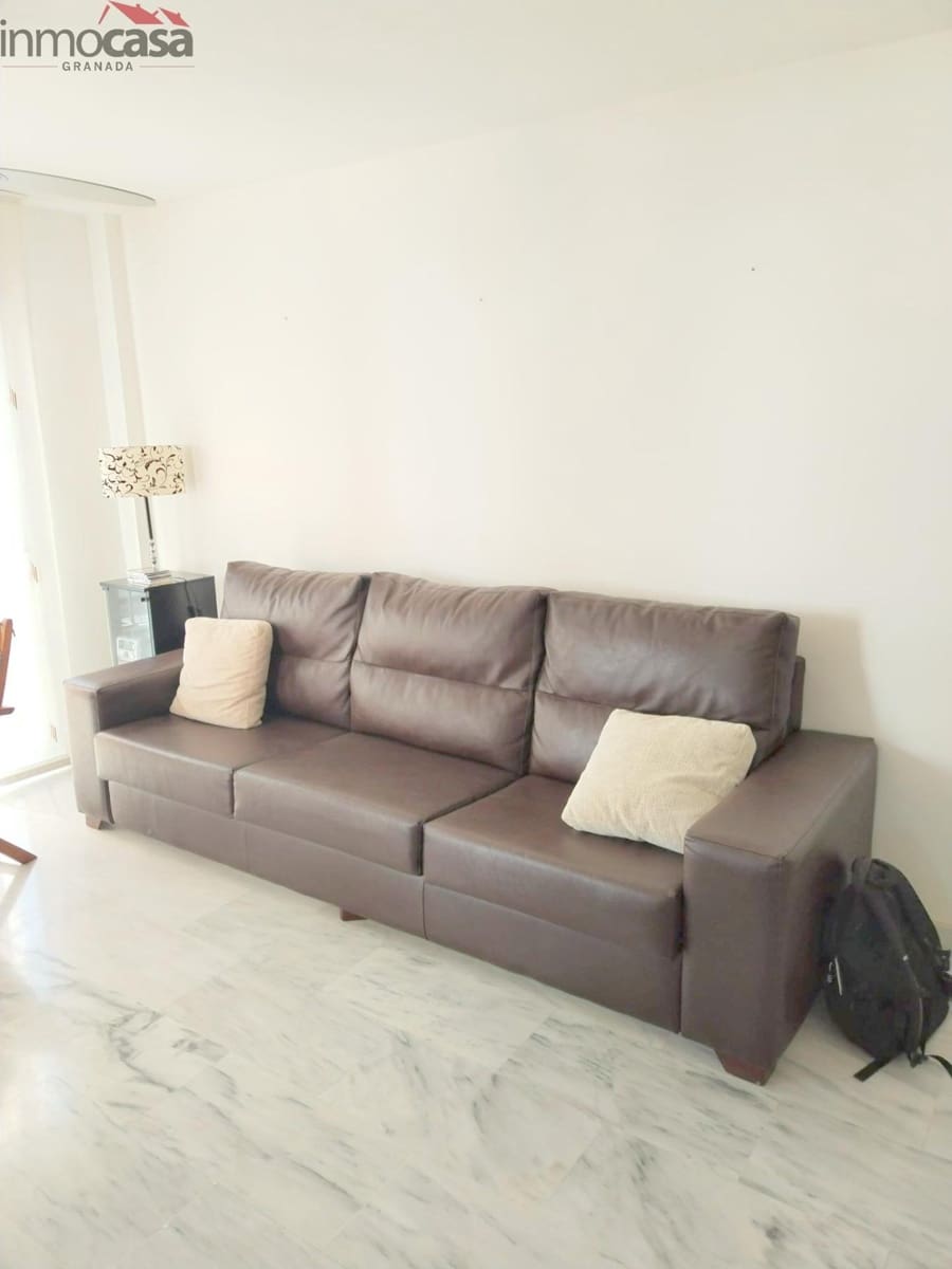 2 makuuhuone Asunto vuokrattavana paikassa Churriana de la Vega mukana 
autotalli - 700 € (Ref: 8505815)