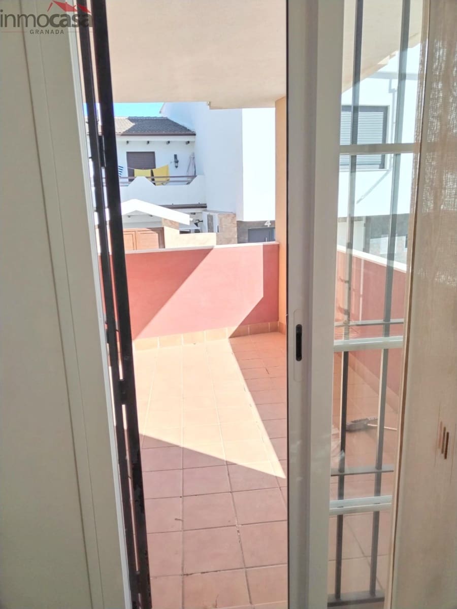 2 makuuhuone Asunto vuokrattavana paikassa Churriana de la Vega mukana 
autotalli - 700 € (Ref: 8505815)