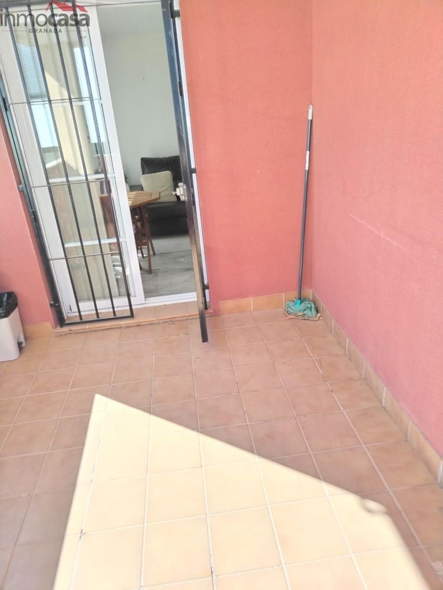 2 makuuhuone Asunto vuokrattavana paikassa Churriana de la Vega mukana 
autotalli - 700 € (Ref: 8505815)