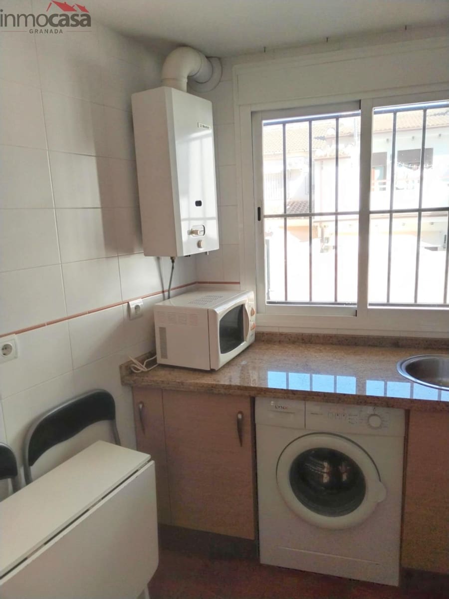 2 makuuhuone Asunto vuokrattavana paikassa Churriana de la Vega mukana 
autotalli - 700 € (Ref: 8505815)