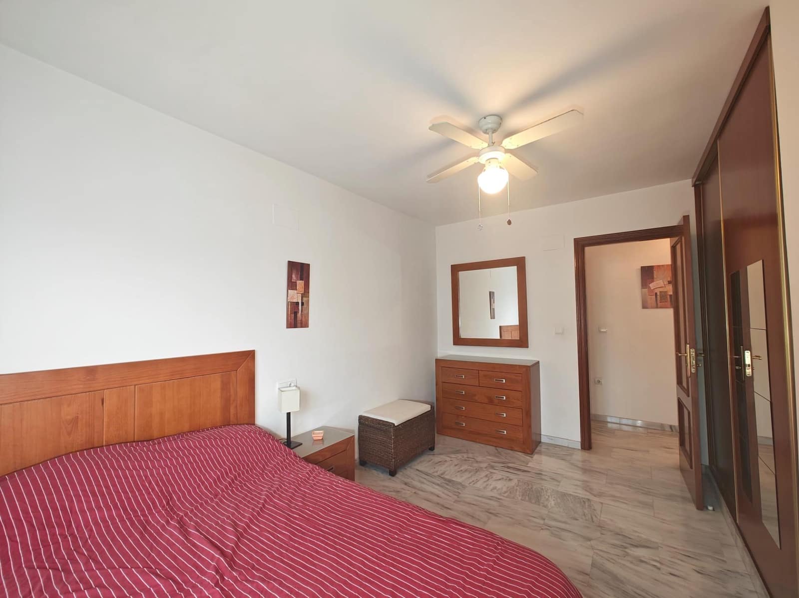 2 bedroom Flat for rent in Churriana de la Vega with garage - € 700 (Ref: 8505815)