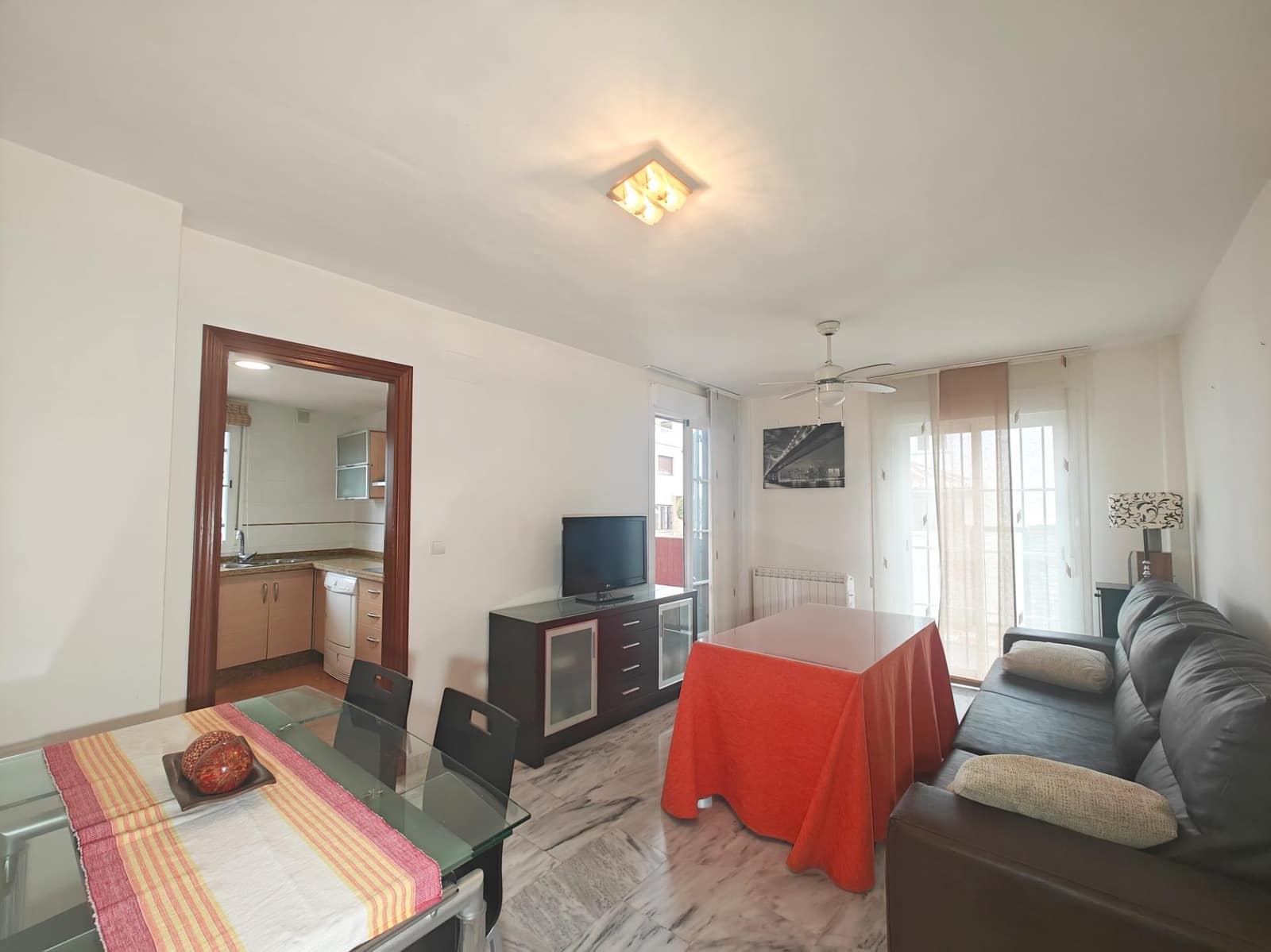 2 bedroom Flat for rent in Churriana de la Vega with garage - € 700 (Ref: 8505815)