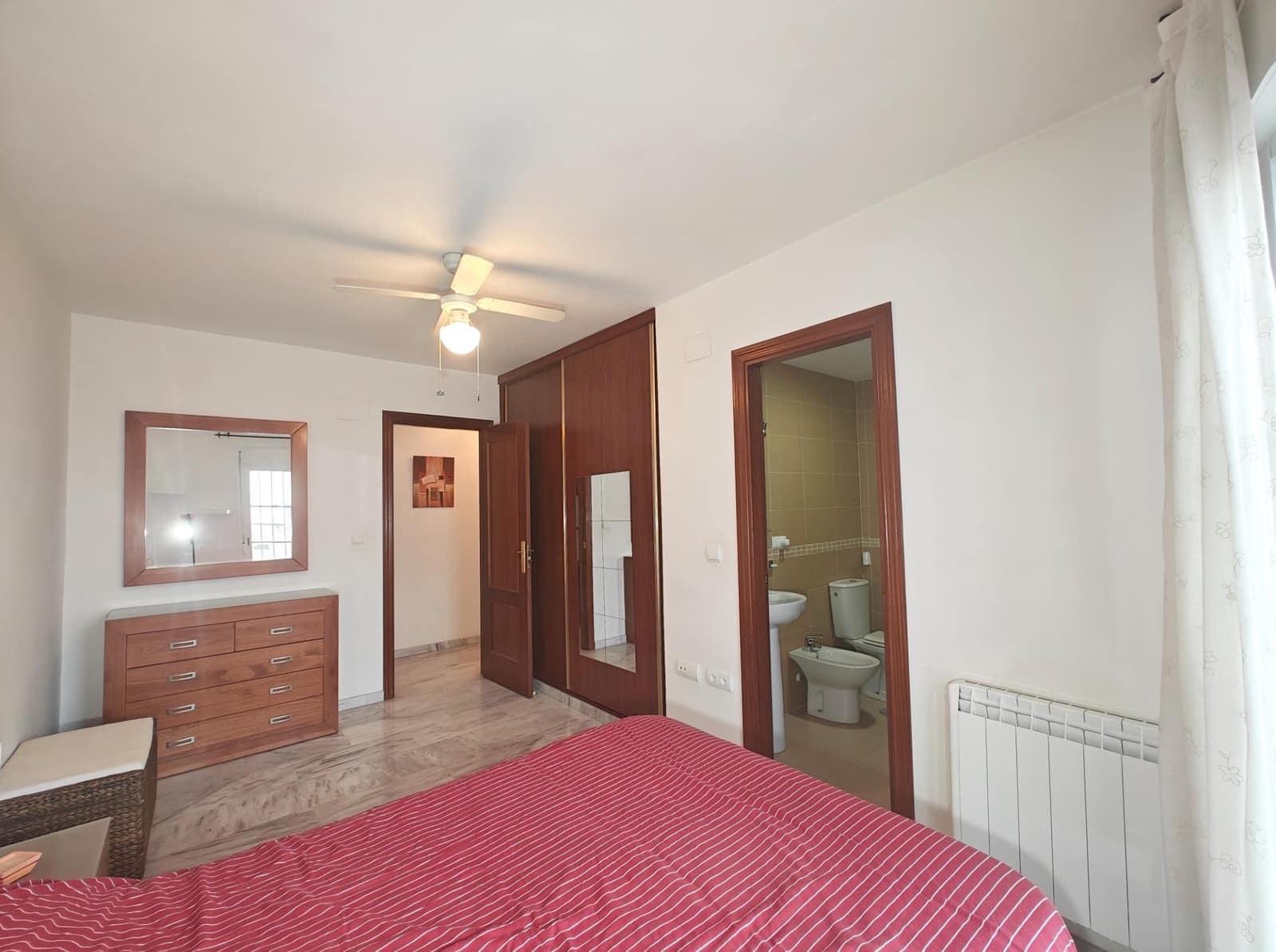 2 bedroom Flat for rent in Churriana de la Vega with garage - € 700 (Ref: 8505815)