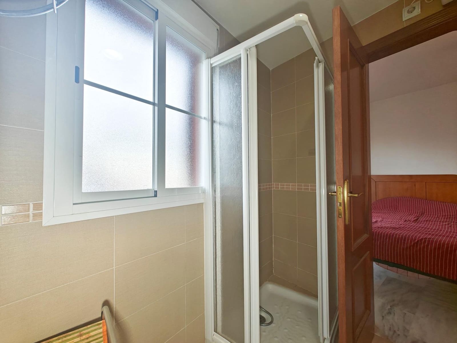 2 bedroom Flat for rent in Churriana de la Vega with garage - € 700 (Ref: 8505815)