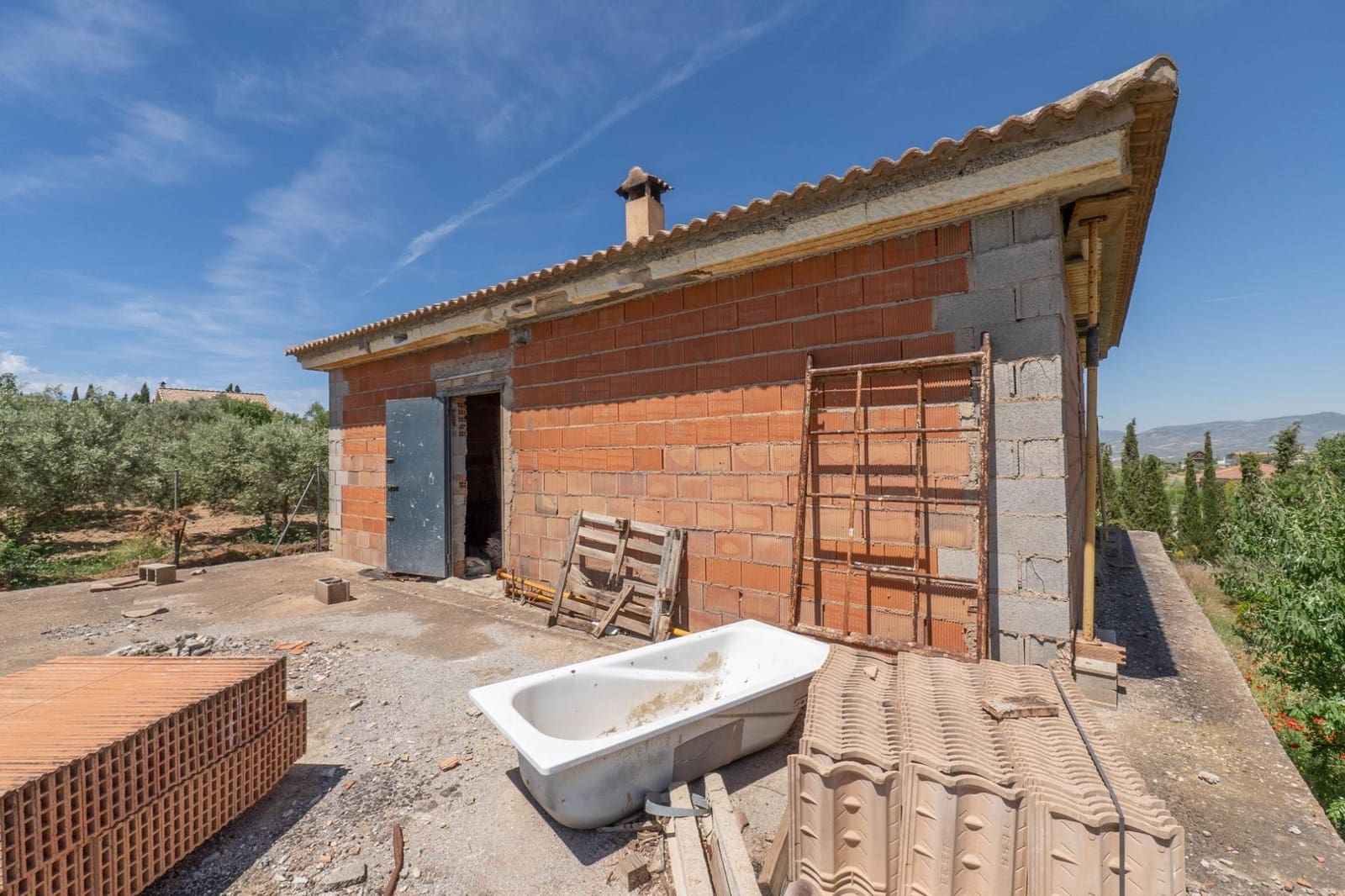 3 soveværelse Finca/Landehus til salg i Moraleda de Zafayona med garage - € 83.000 (Ref: 8505817)