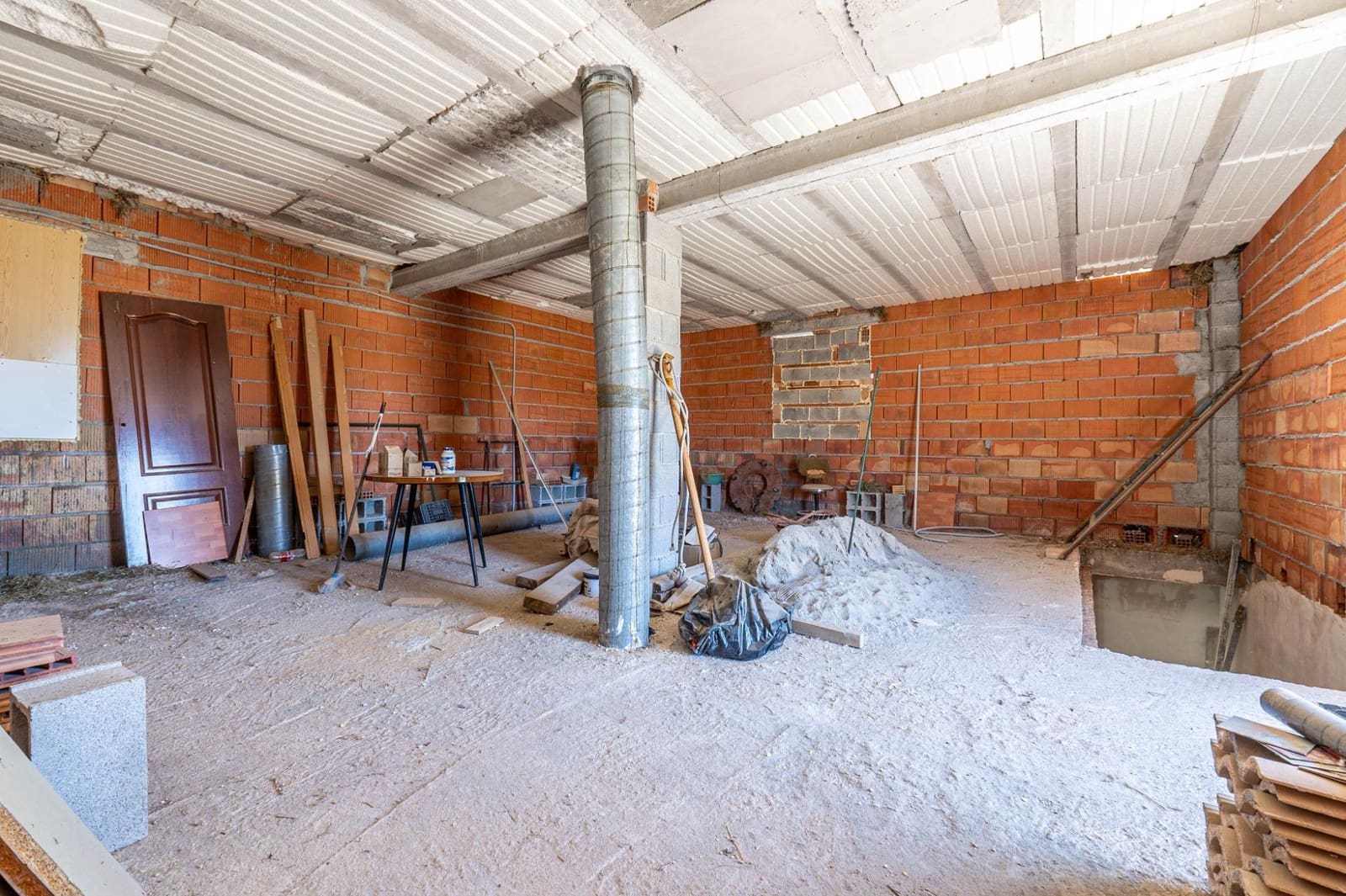 3 soveværelse Finca/Landehus til salg i Moraleda de Zafayona med garage - € 83.000 (Ref: 8505817)