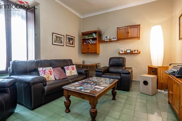 6 soveværelse Villa til salg i Valderrubio med swimmingpool garage - € 290.000 (Ref: 8532032)