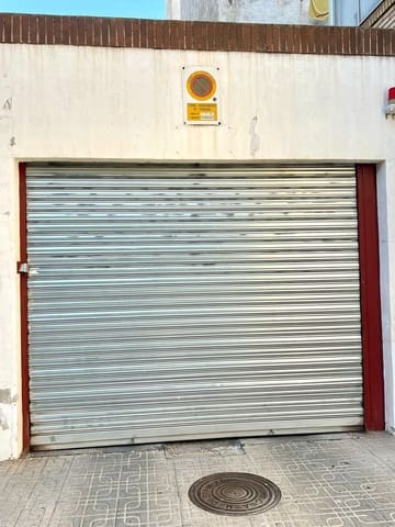 Garage te huur in Zaidin, Granada stad - € 110 (Ref: 8557302)