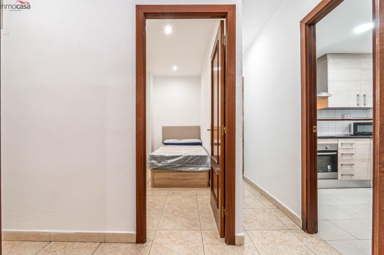 Appartement de 3 chambres à louer à Grenade ville - 1 000 € (Ref: 8579866)