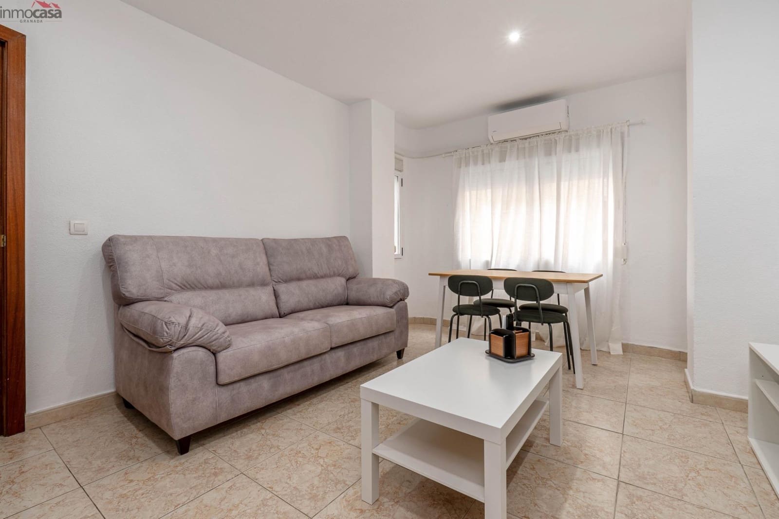 Appartement de 3 chambres à louer à Grenade ville - 1 000 € (Ref: 8579866)
