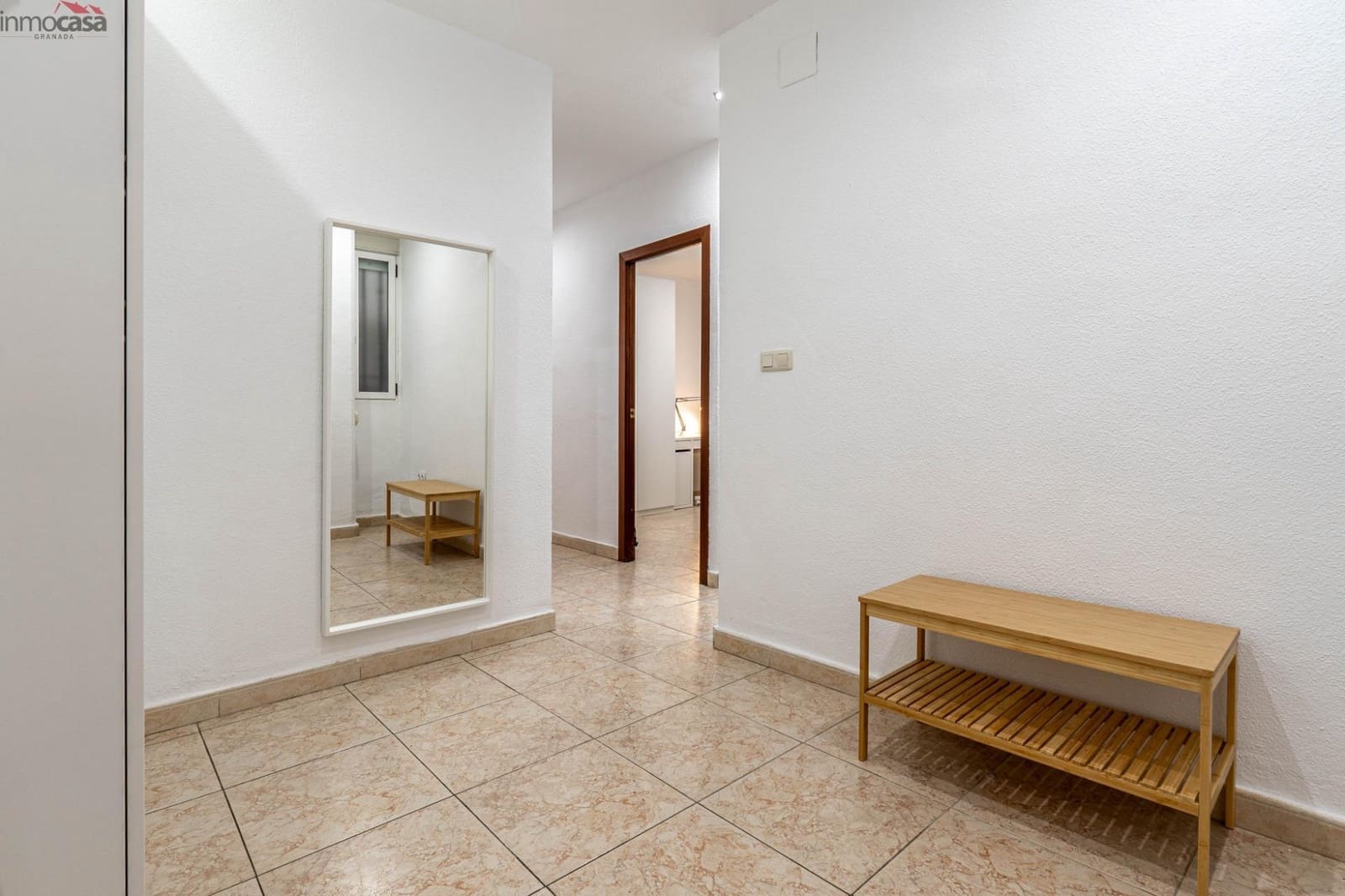 Appartement de 3 chambres à louer à Grenade ville - 1 000 € (Ref: 8579866)