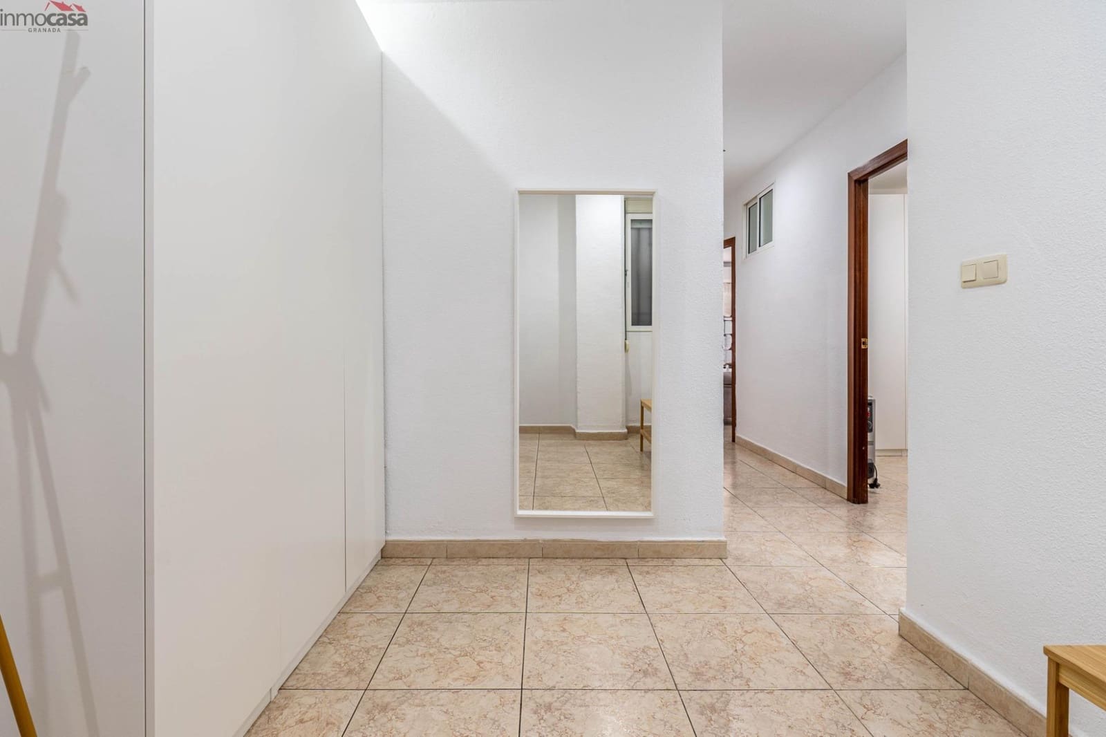 Appartement de 3 chambres à louer à Grenade ville - 1 000 € (Ref: 8579866)