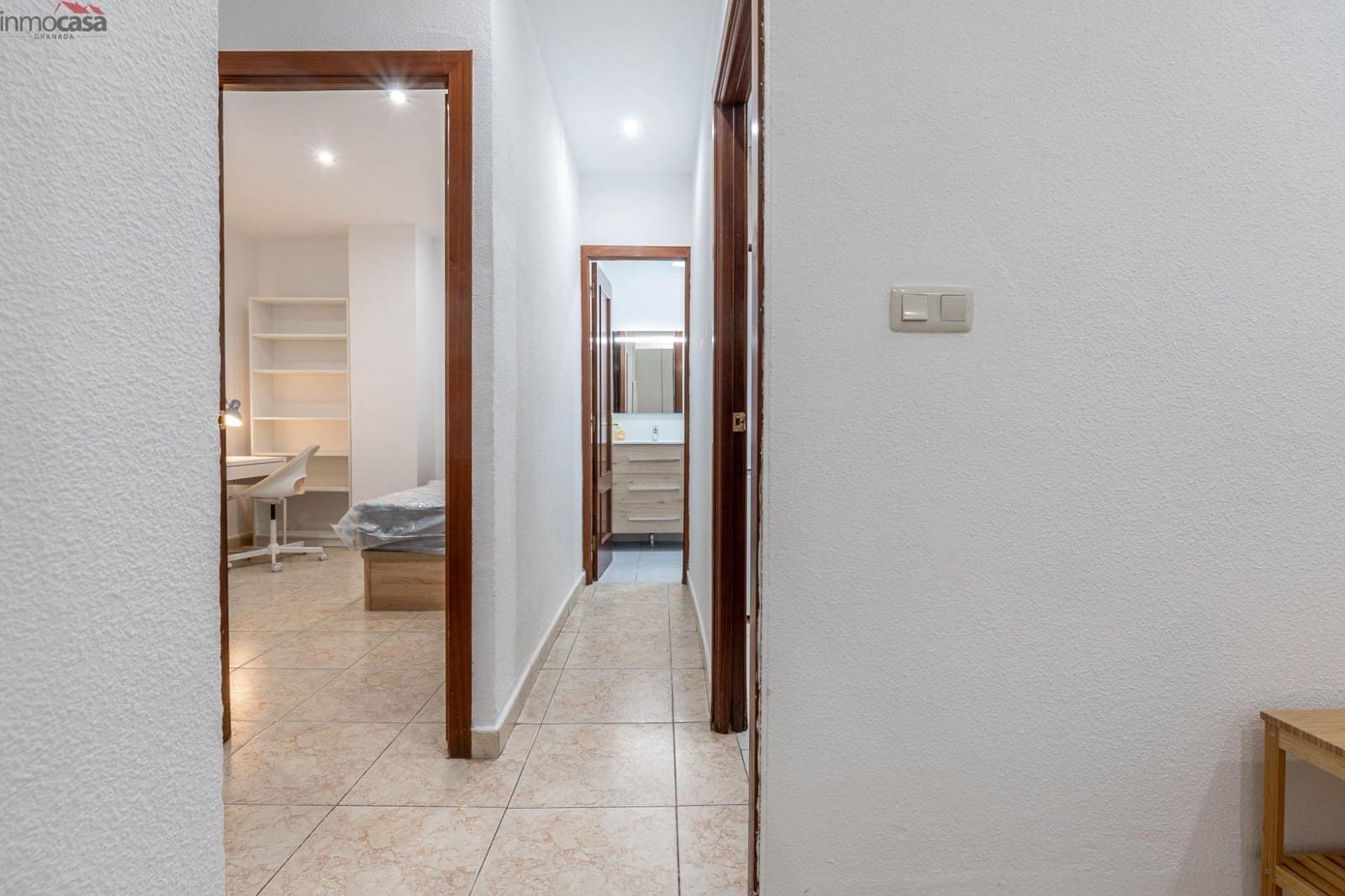 Appartement de 3 chambres à louer à Grenade ville - 1 000 € (Ref: 8579866)