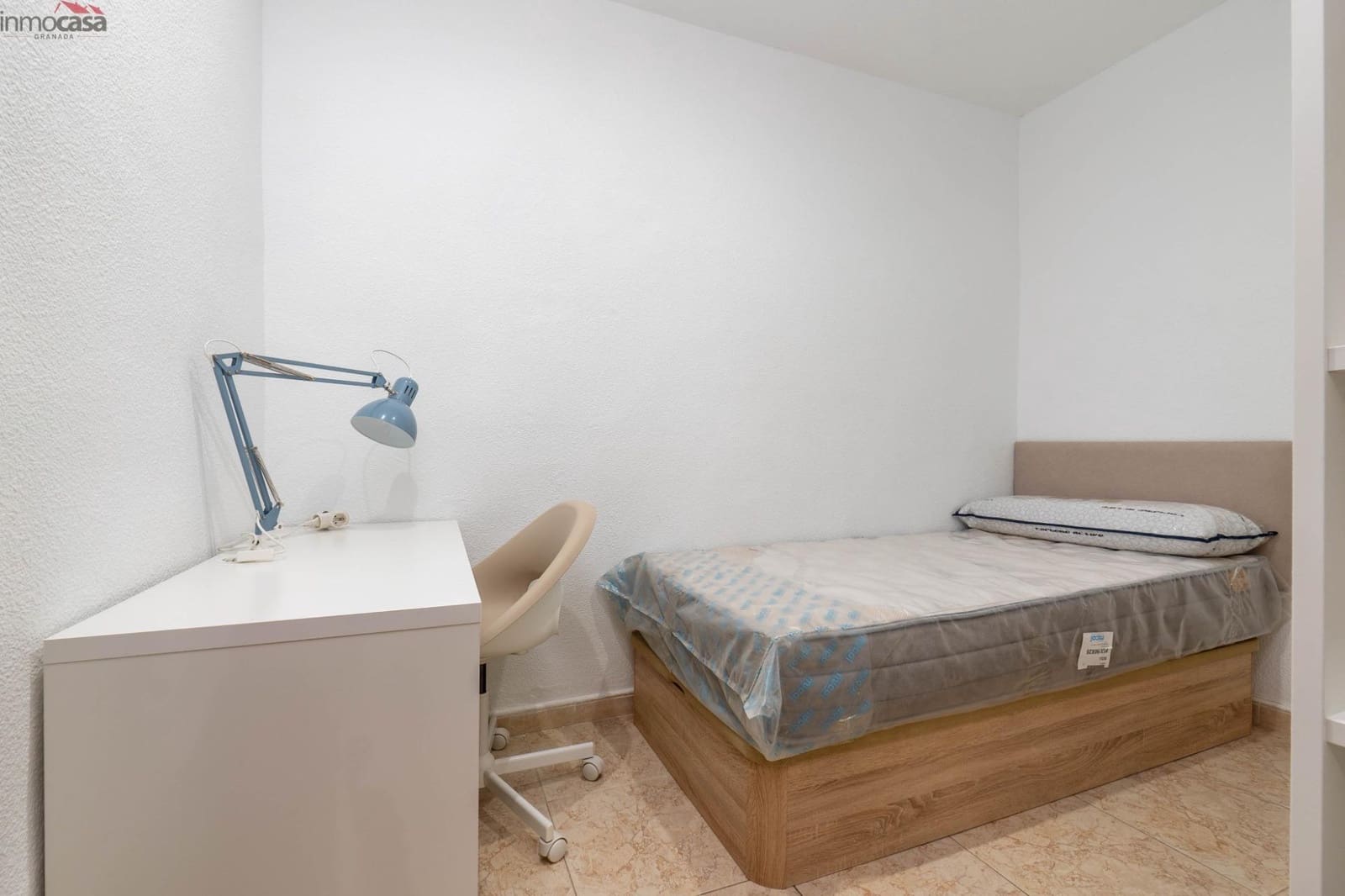 Appartement de 3 chambres à louer à Grenade ville - 1 000 € (Ref: 8579866)