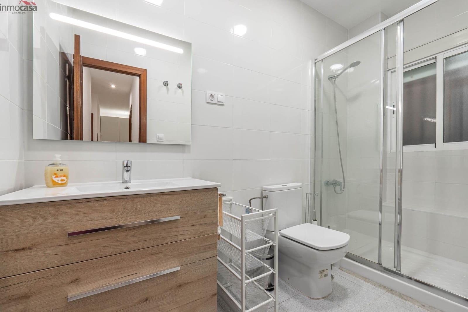 Appartement de 3 chambres à louer à Grenade ville - 1 000 € (Ref: 8579866)