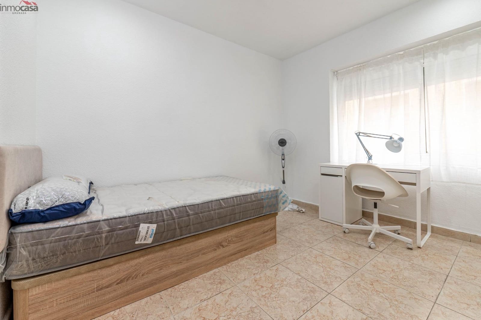 Appartement de 3 chambres à louer à Grenade ville - 1 000 € (Ref: 8579866)