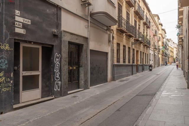 3 quarto Apartamento para arrendar em Centro - Sagrario, Granada cidade - 1 000 € (Ref: 8579866)